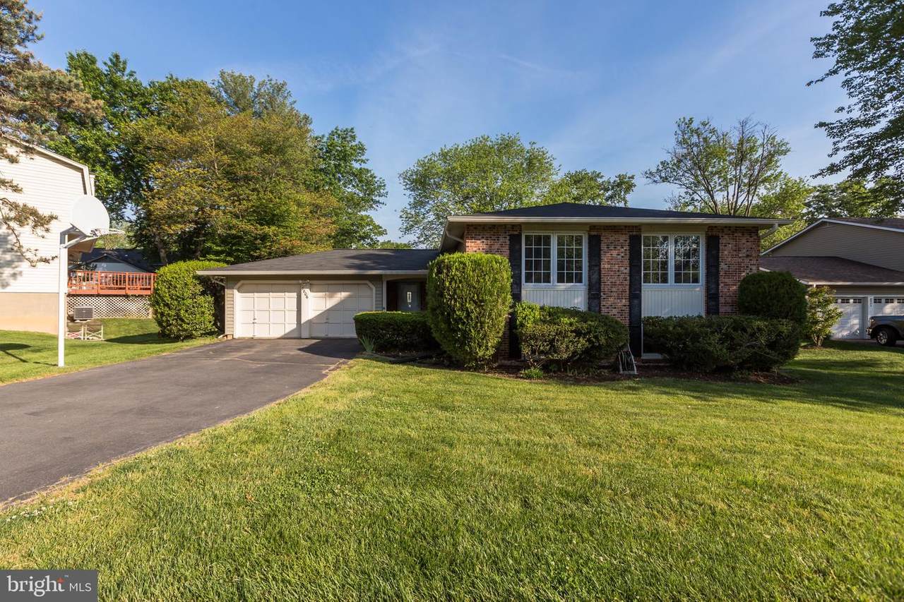 8806 Newell Court - Photo 1