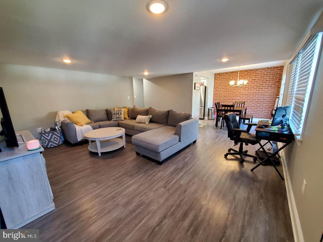 712 Yardley Commons - Photo 1
