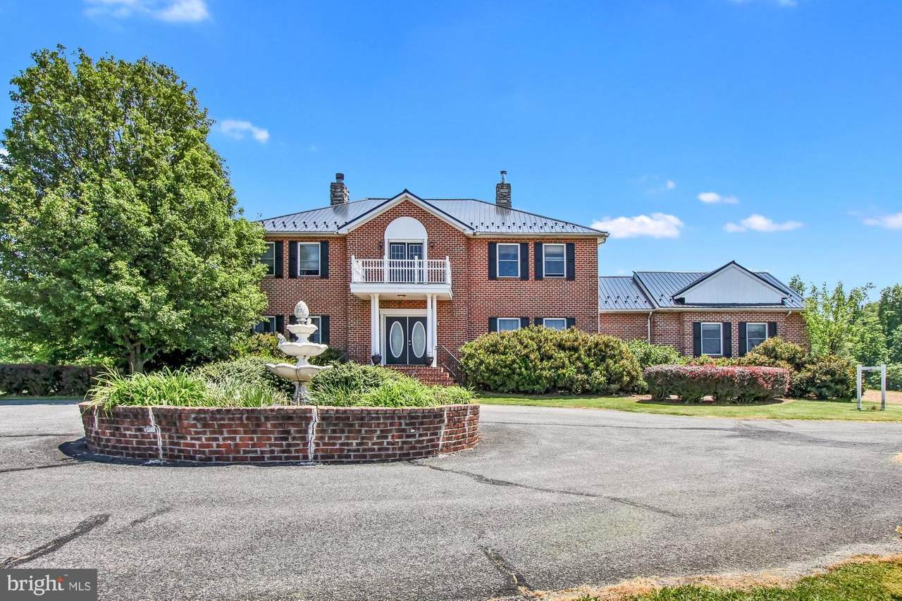 954 Thompson Road - Photo 1