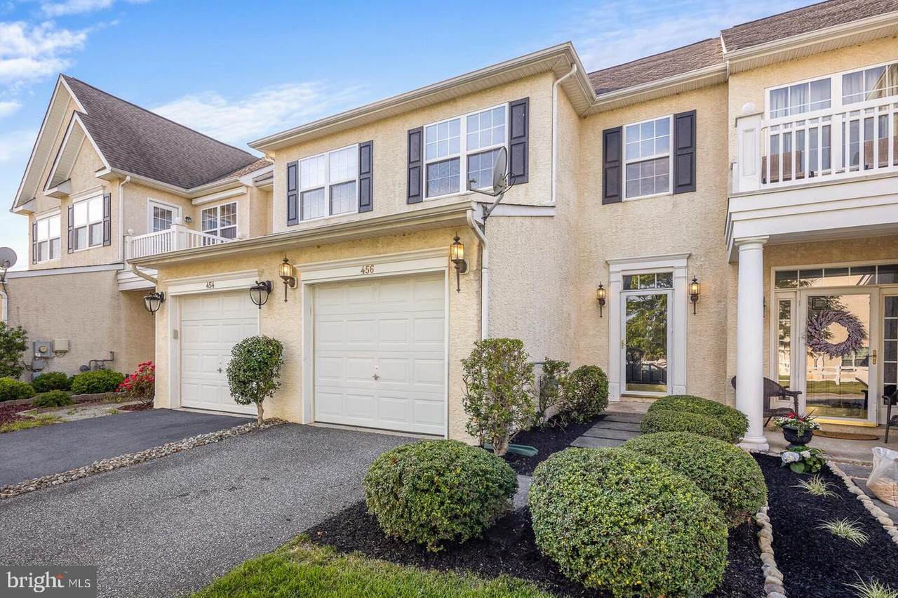 456 Brockton Drive - Photo 1