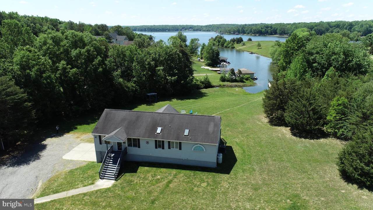 6210 Stubbs Cove Lane - Photo 1