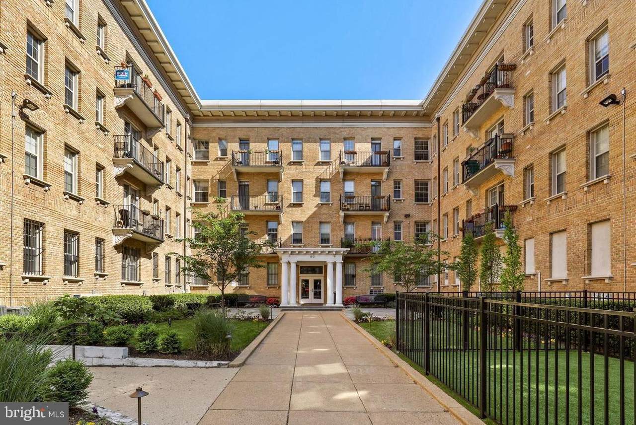 1401 Columbia Road - Photo 1