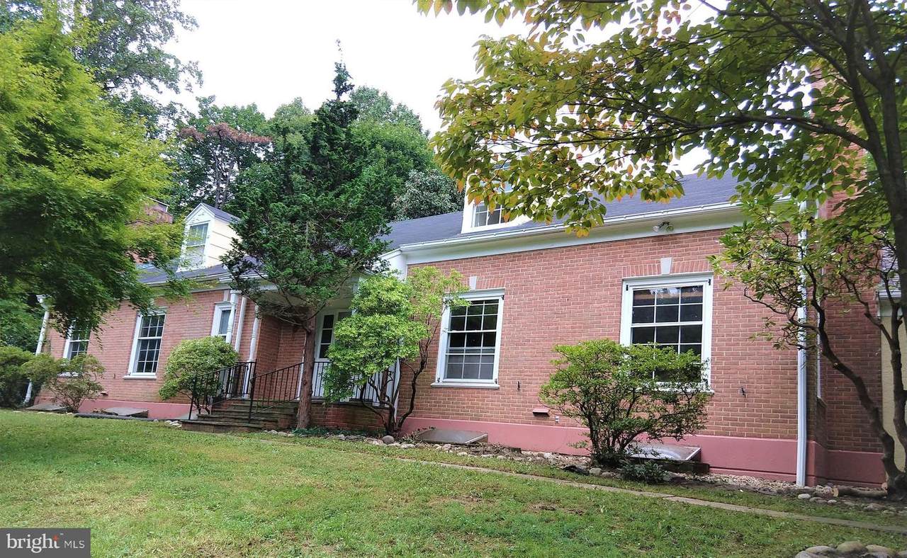 1019 Morris Avenue - Photo 1