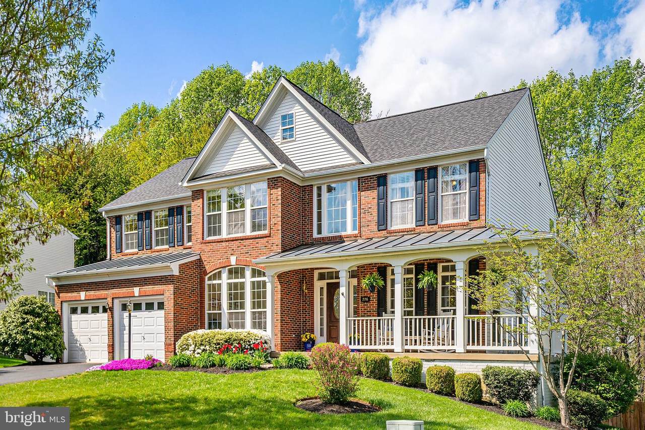 226 Meadowview Lane - Photo 1