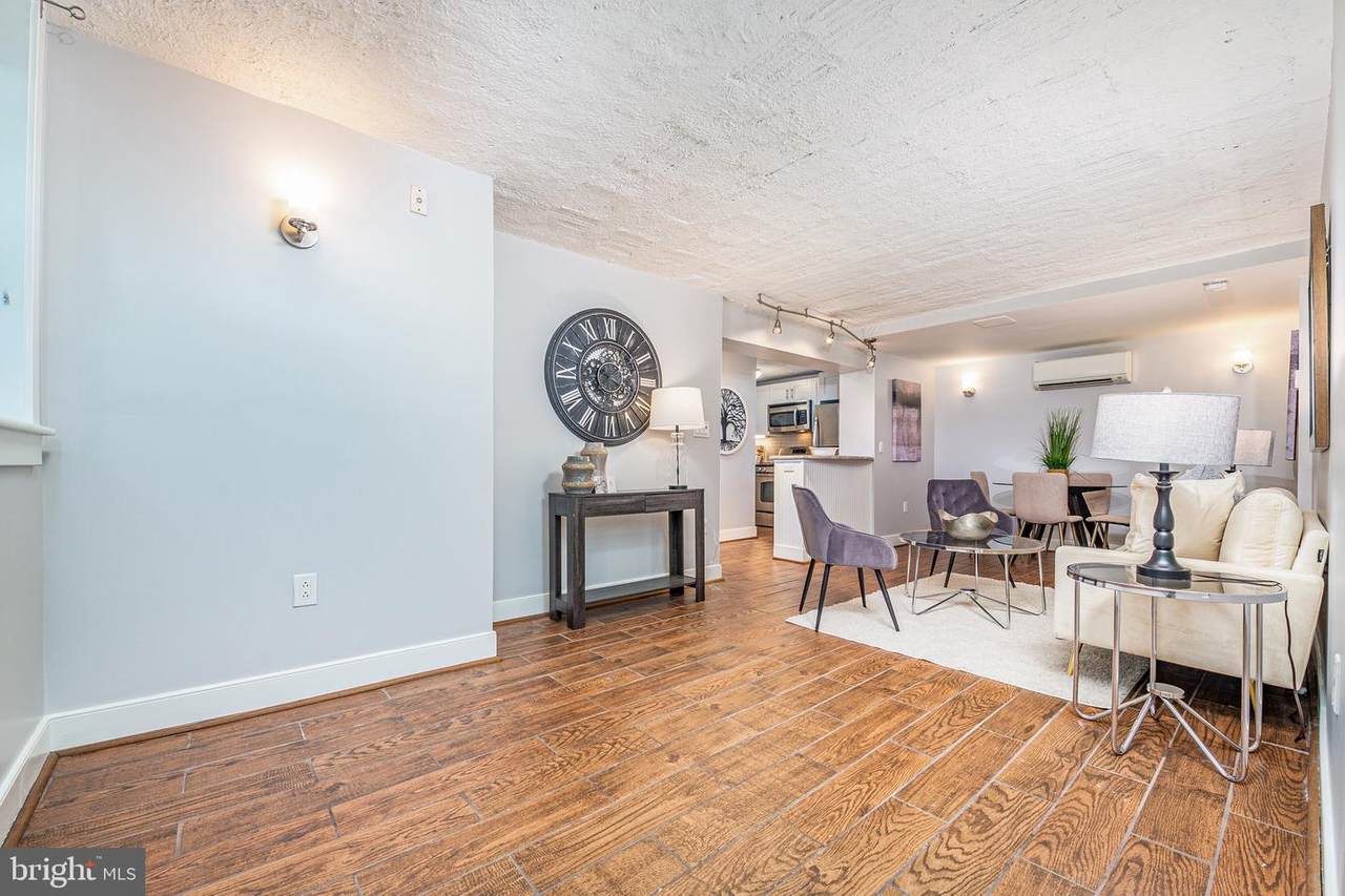 3025 Porter Street - Photo 1