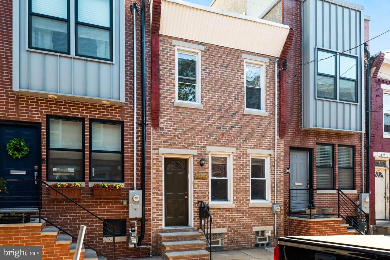2119 Latona Street - Photo 1