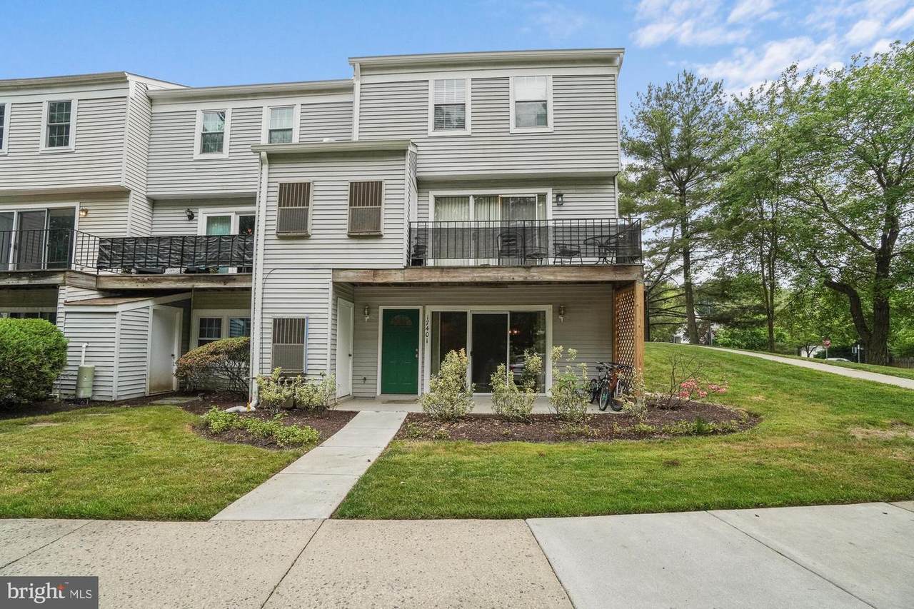 17401 Pipers Way - Photo 1