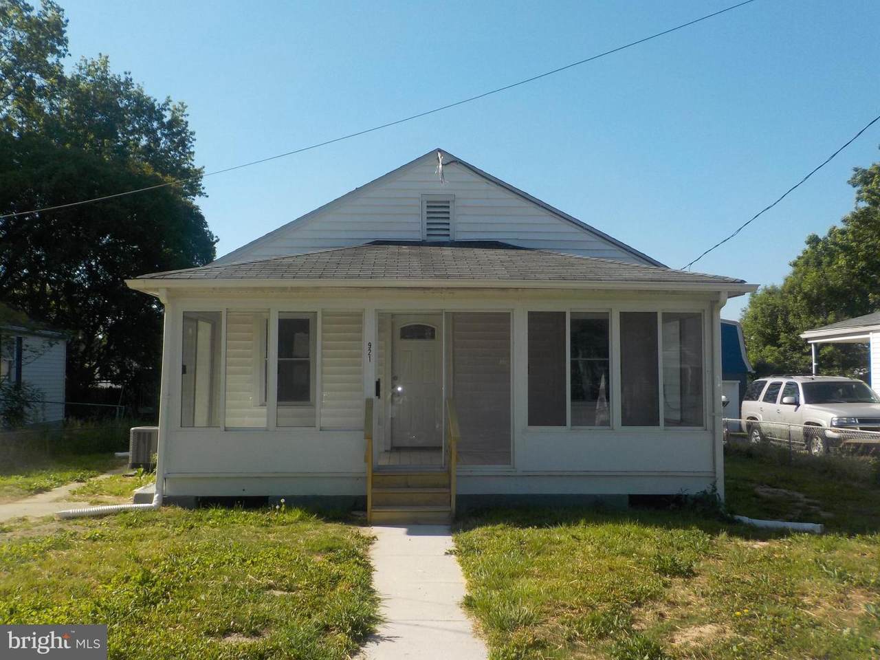 921 Barron Avenue - Photo 1