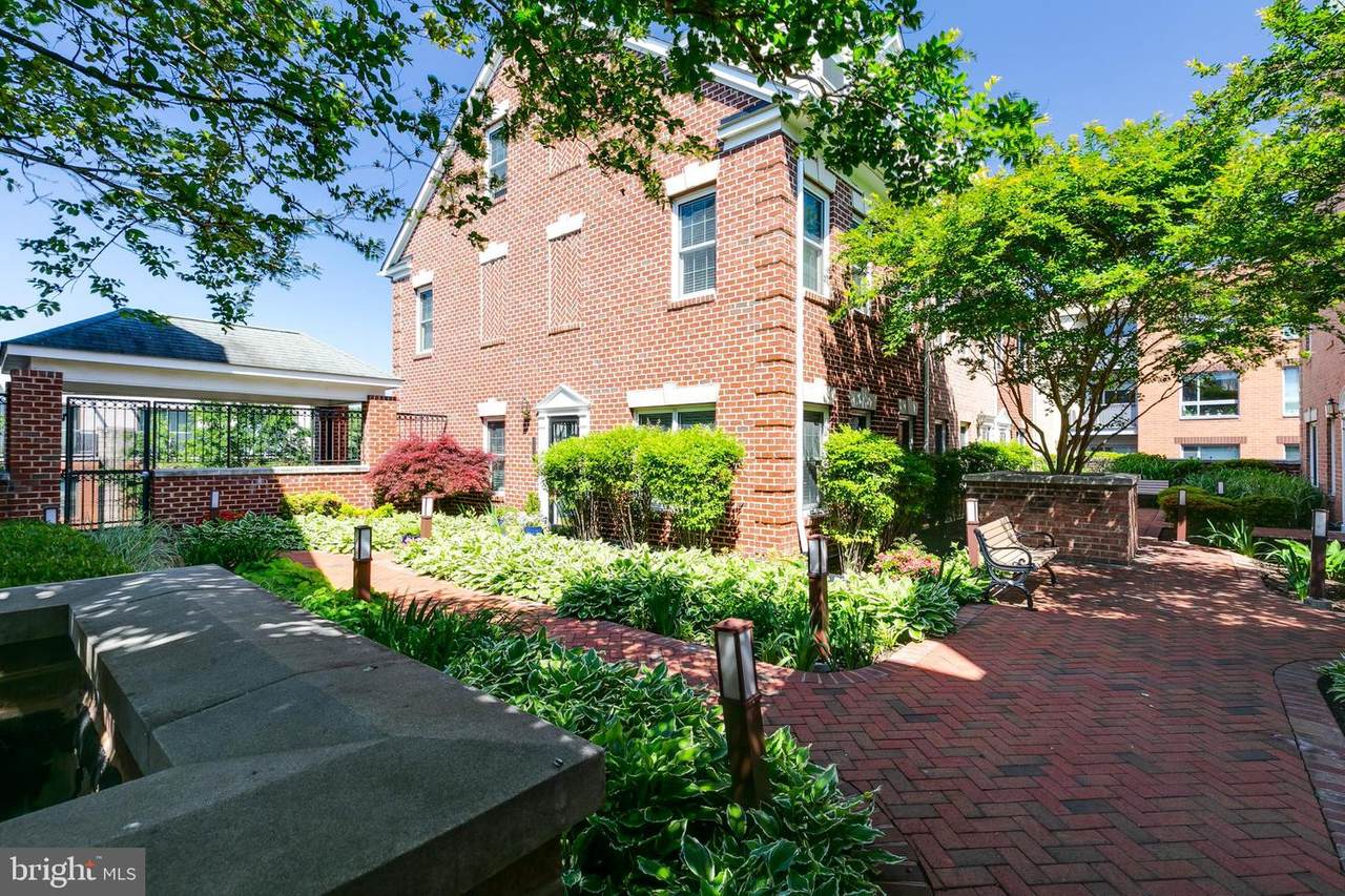 2270 Garfield Street - Photo 1