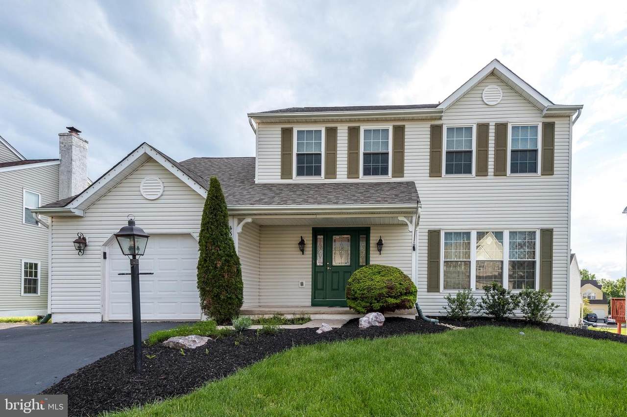 438 Candlewood Way - Photo 1