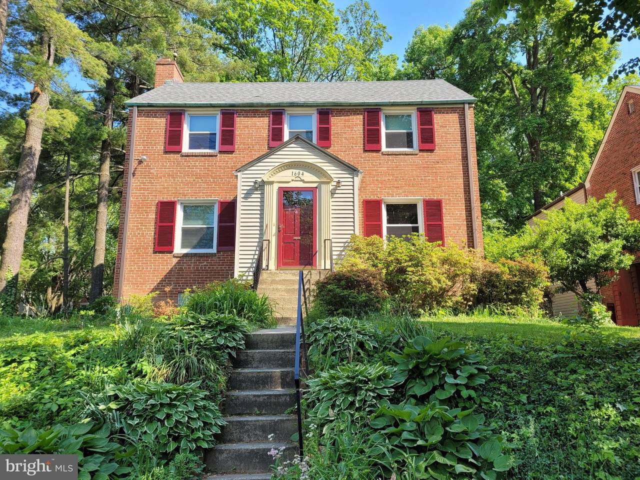 1604 Highland Drive - Photo 1
