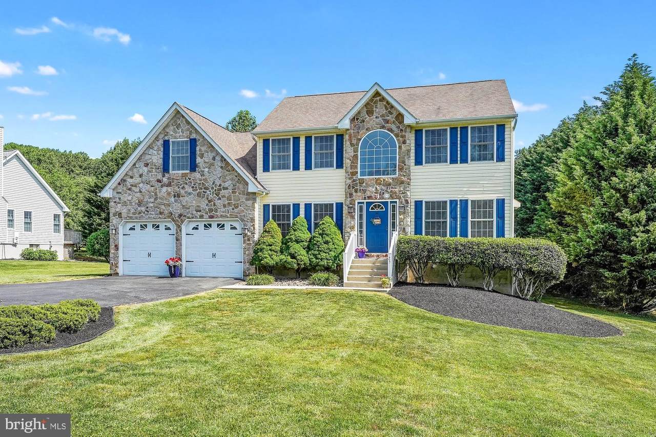 25 Oldfield Acres Drive - Photo 1
