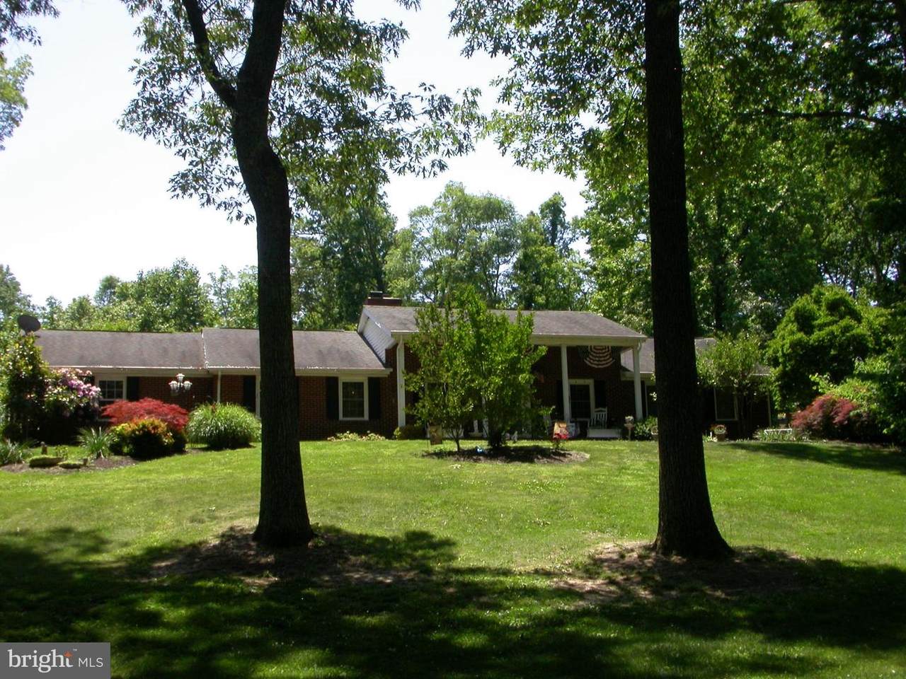 45417 Woodlawn Drive - Photo 1