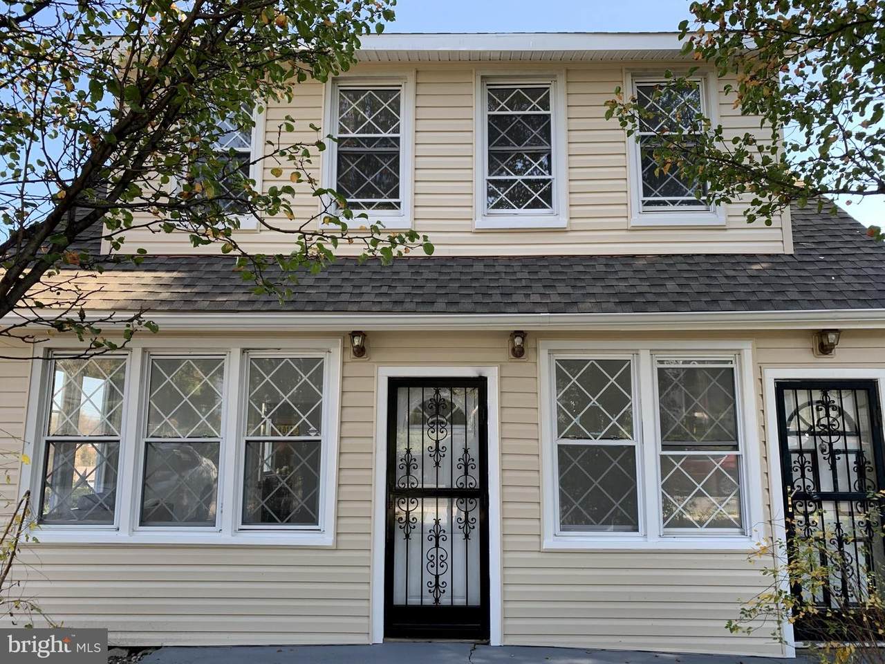 4012 Ridgecroft Road - Photo 1