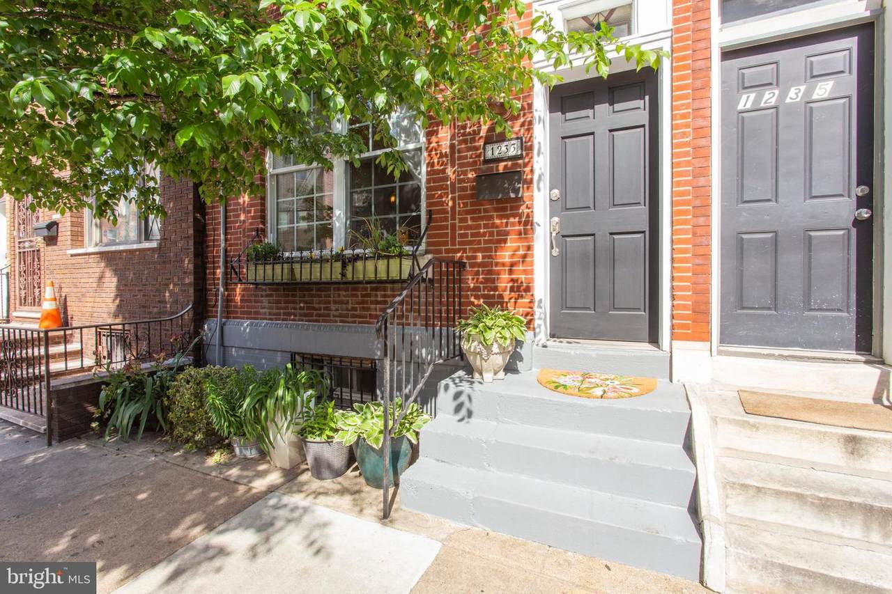 1233 8TH Street - Photo 1