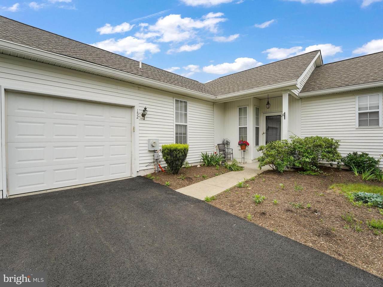 152 Matthew Wood Way - Photo 1