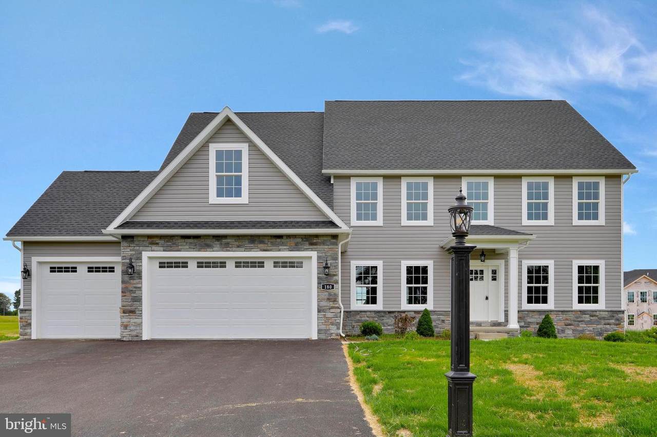 180 Delanie Drive - Photo 1