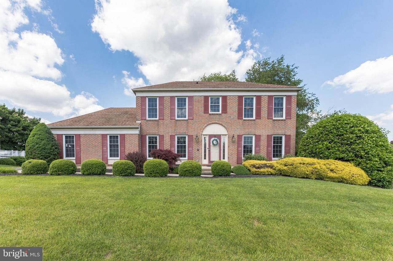 14 Colts Neck Way - Photo 1