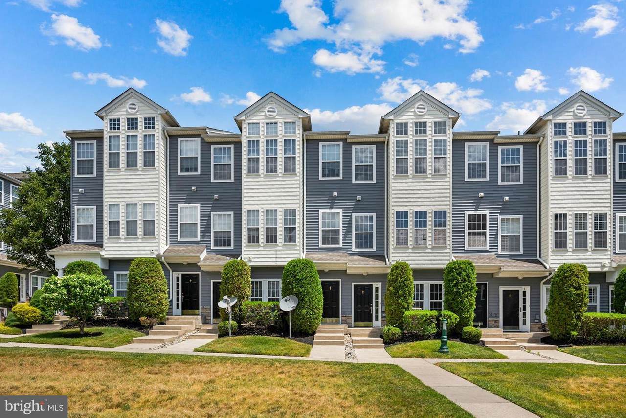 9 River Lane - Photo 1