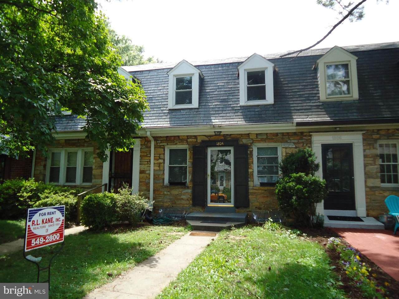 1804 Leslie Avenue - Photo 1