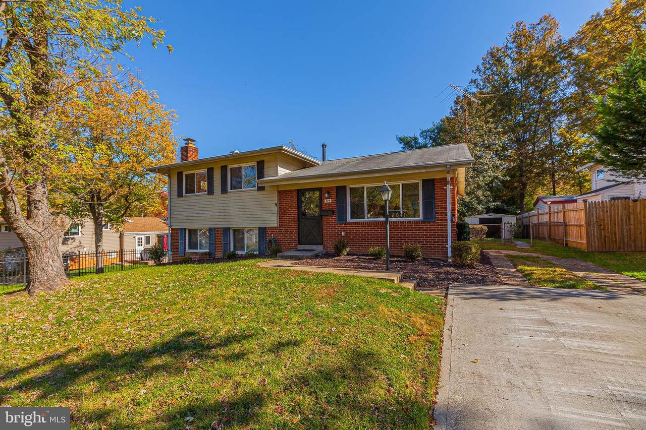 804 Harrington Road - Photo 1