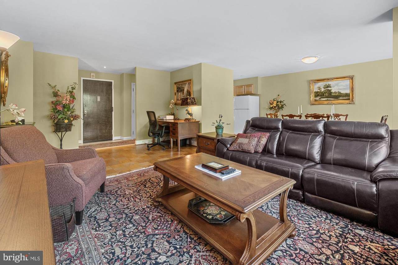 5225 Pooks Hill Road - Photo 1
