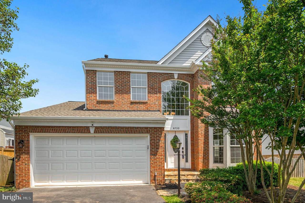 6733 Sutton Oaks Way - Photo 1