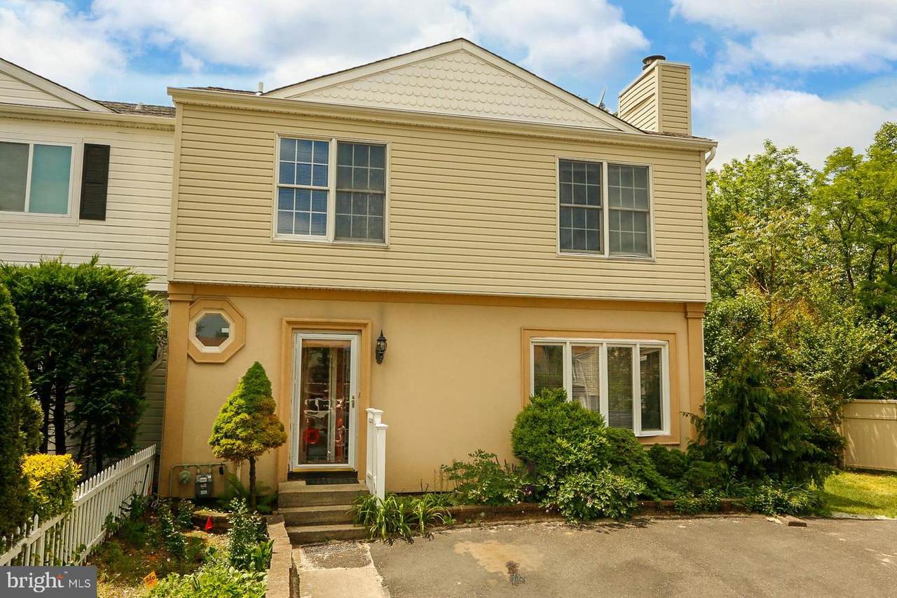 10 Conrad Court - Photo 1