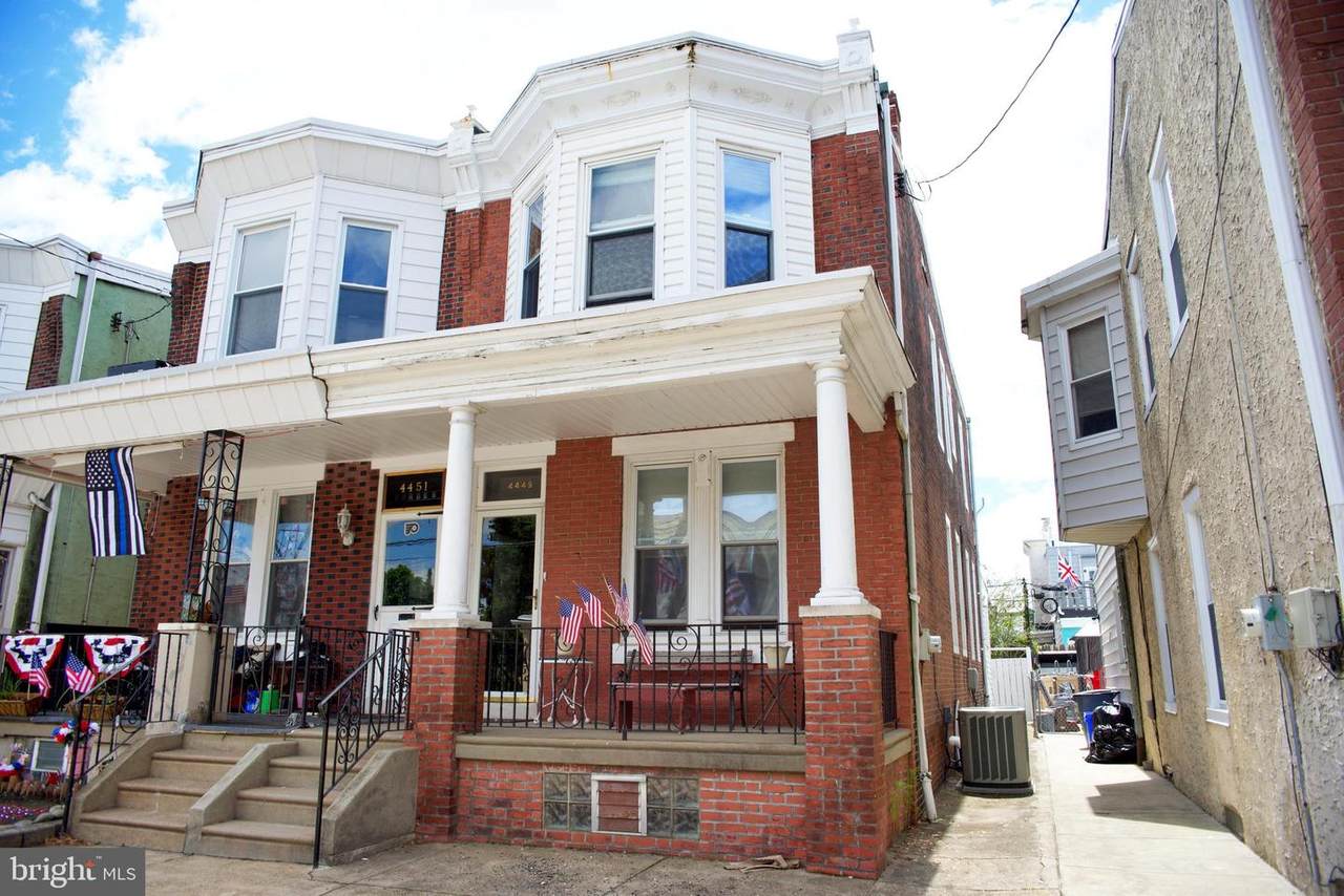 4449 Thompson Street - Photo 1