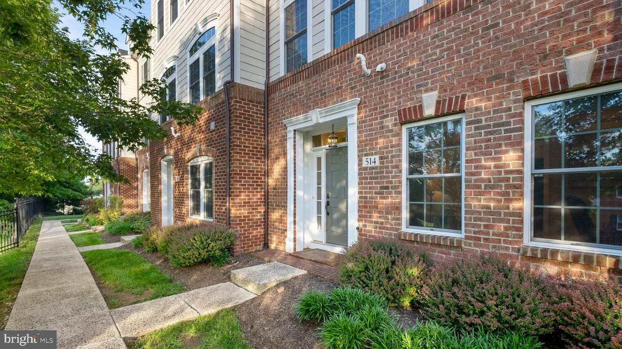 514 Raymond Drive - Photo 1
