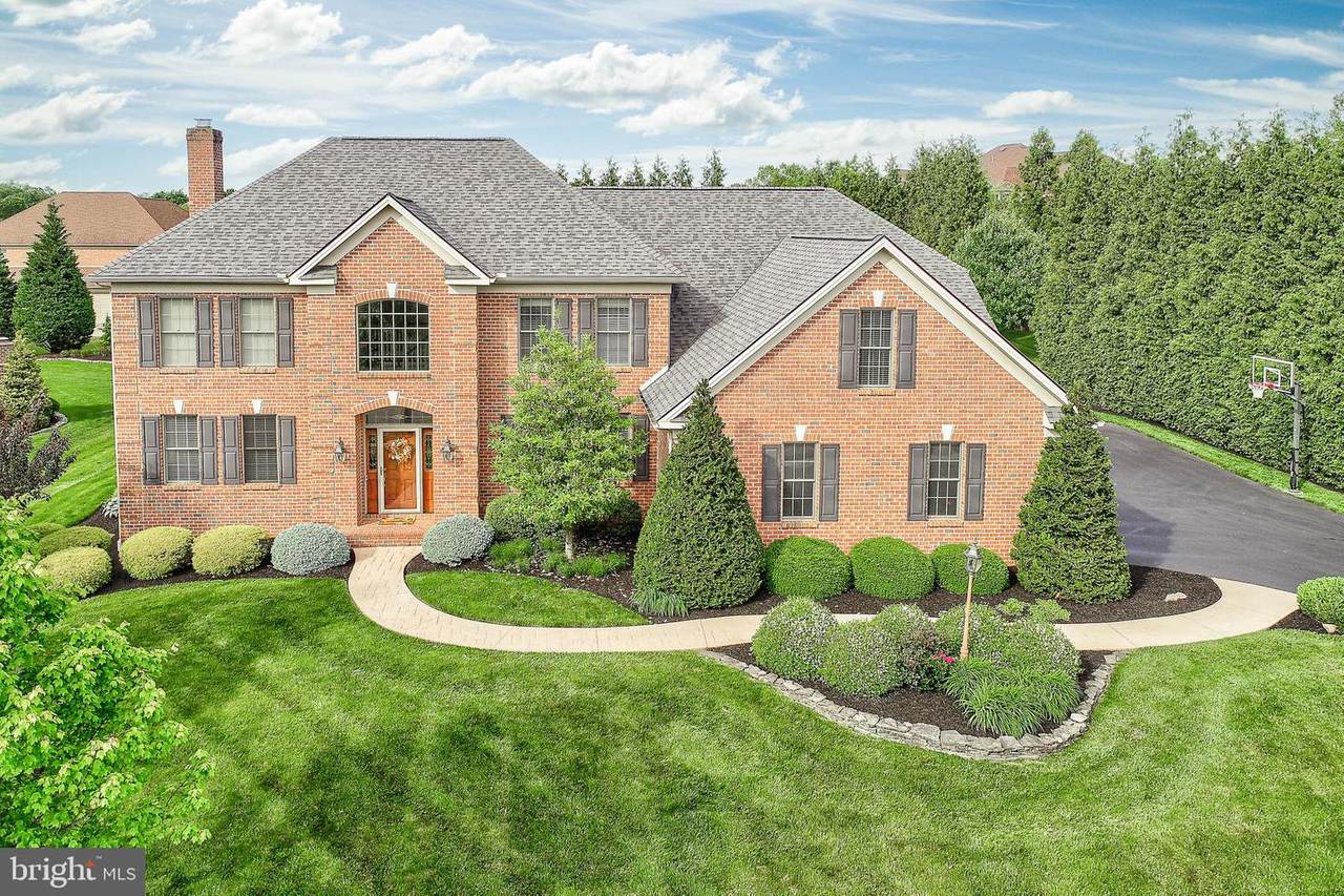 1353 Needham Cir W - Photo 1
