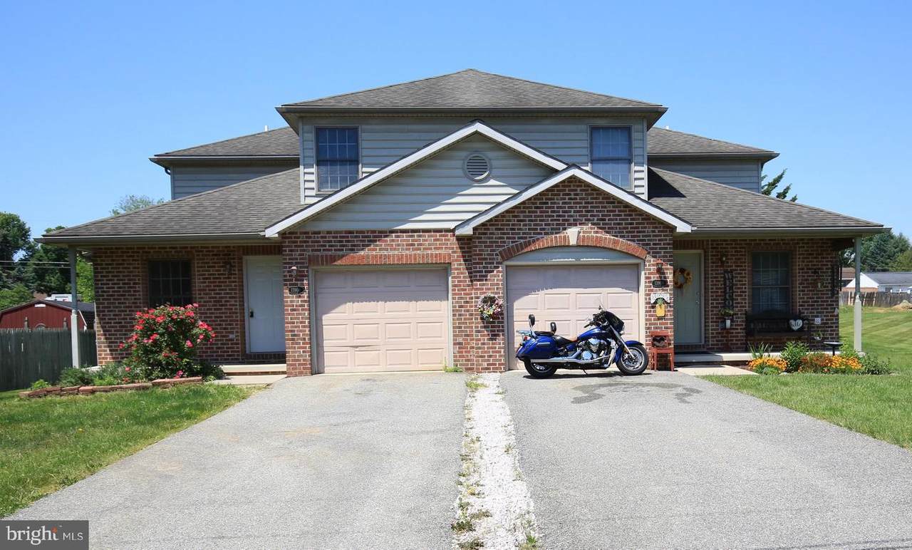 13906-13908 Greenfield Avenue - Photo 1