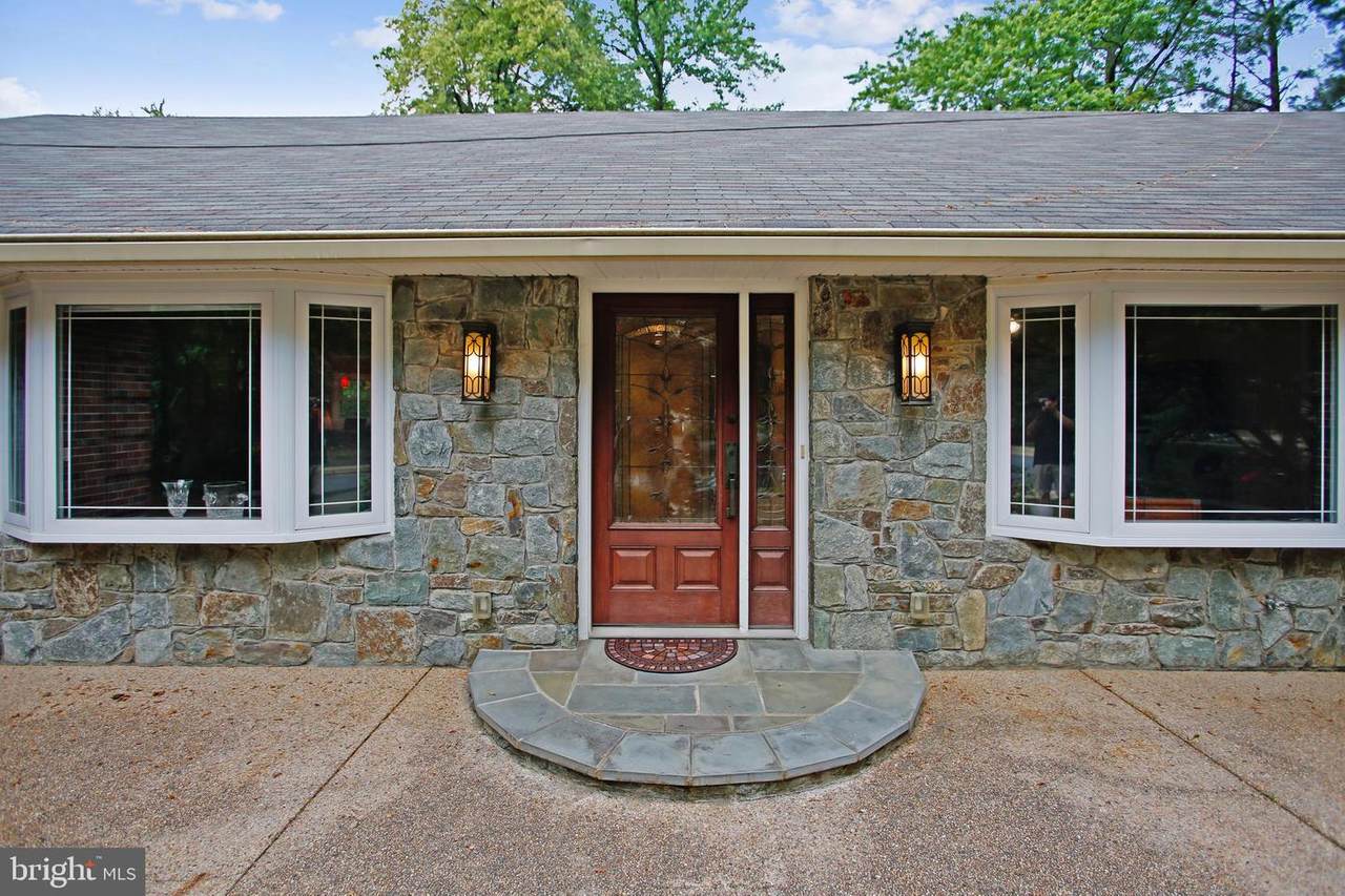 2805 Dartmouth Road - Photo 1