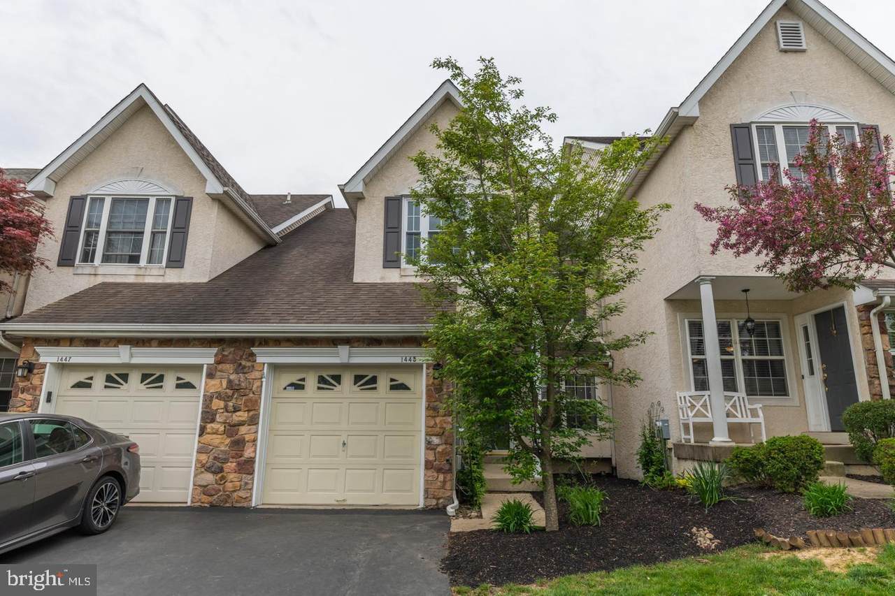 1445 Heron Way - Photo 1