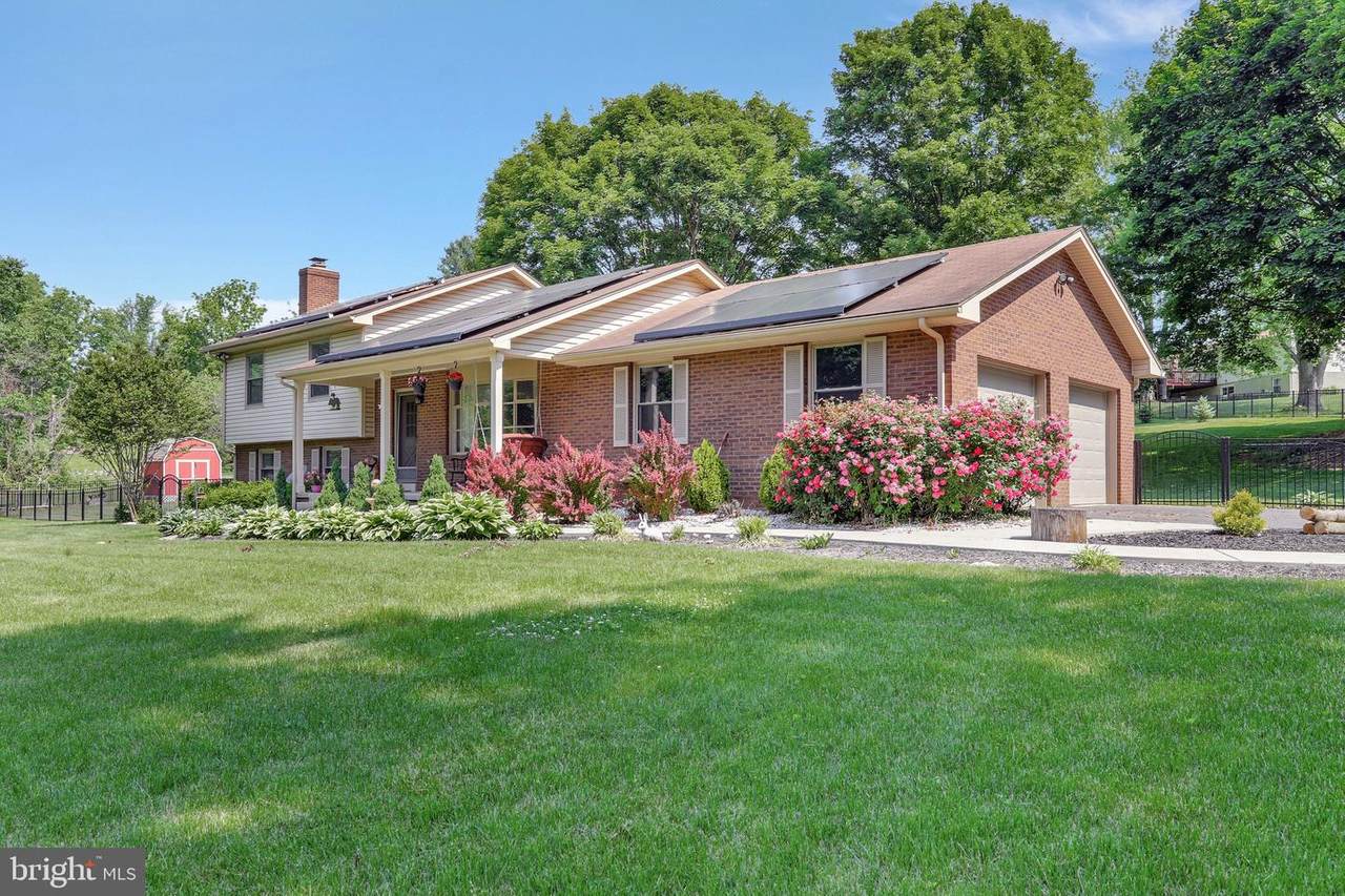8585 Valley Drive - Photo 1