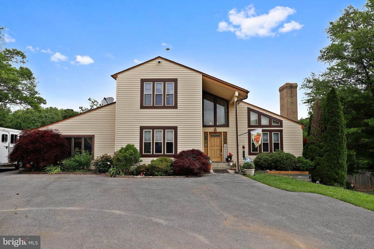 6112 Ravenwood Road - Photo 1