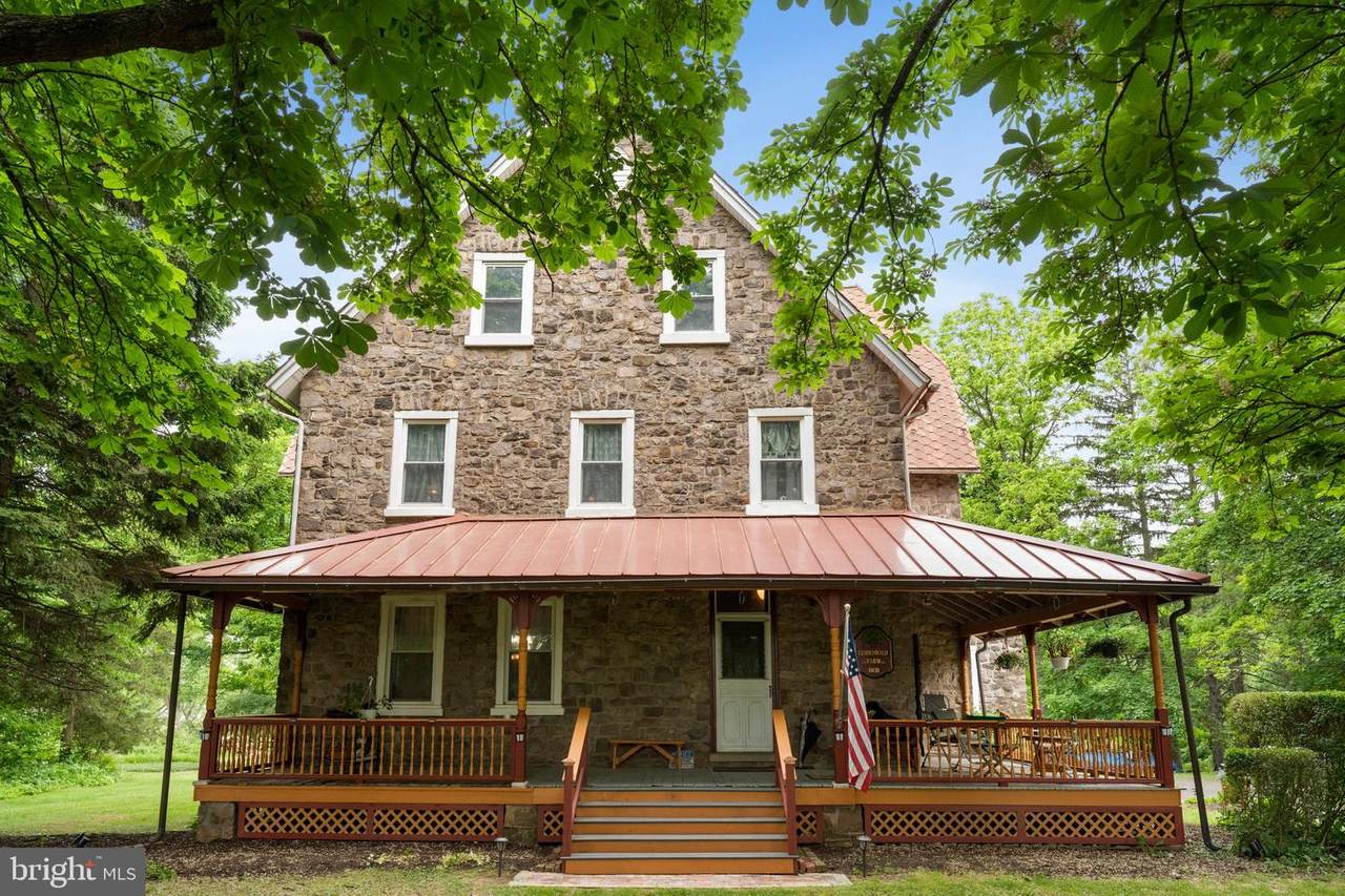 1030 Farm Lane - Photo 1