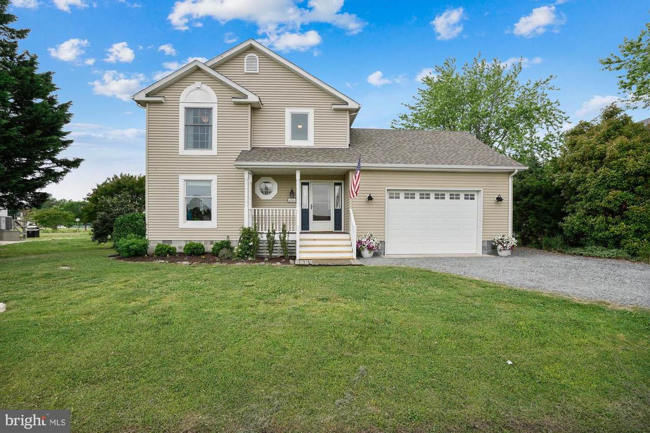 205 Pier Street - Photo 1