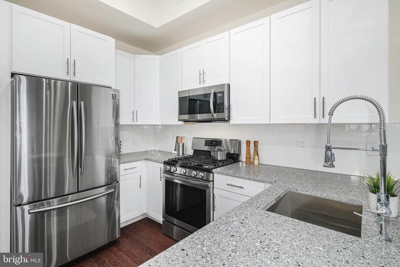 512 Montgomery Avenue - Photo 1