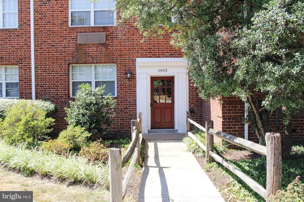 1602 Abingdon Drive - Photo 1