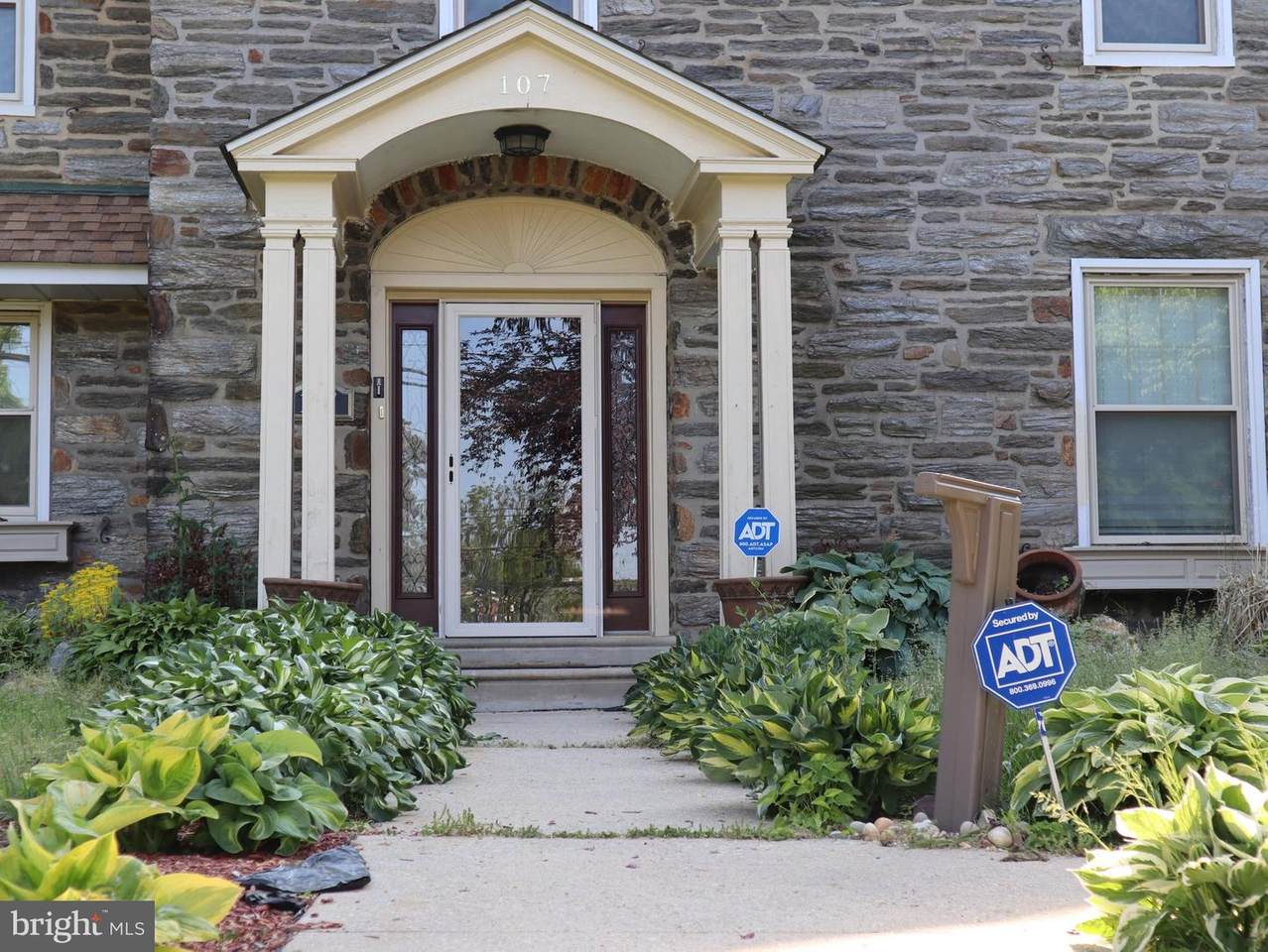 107 Providence Road - Photo 1
