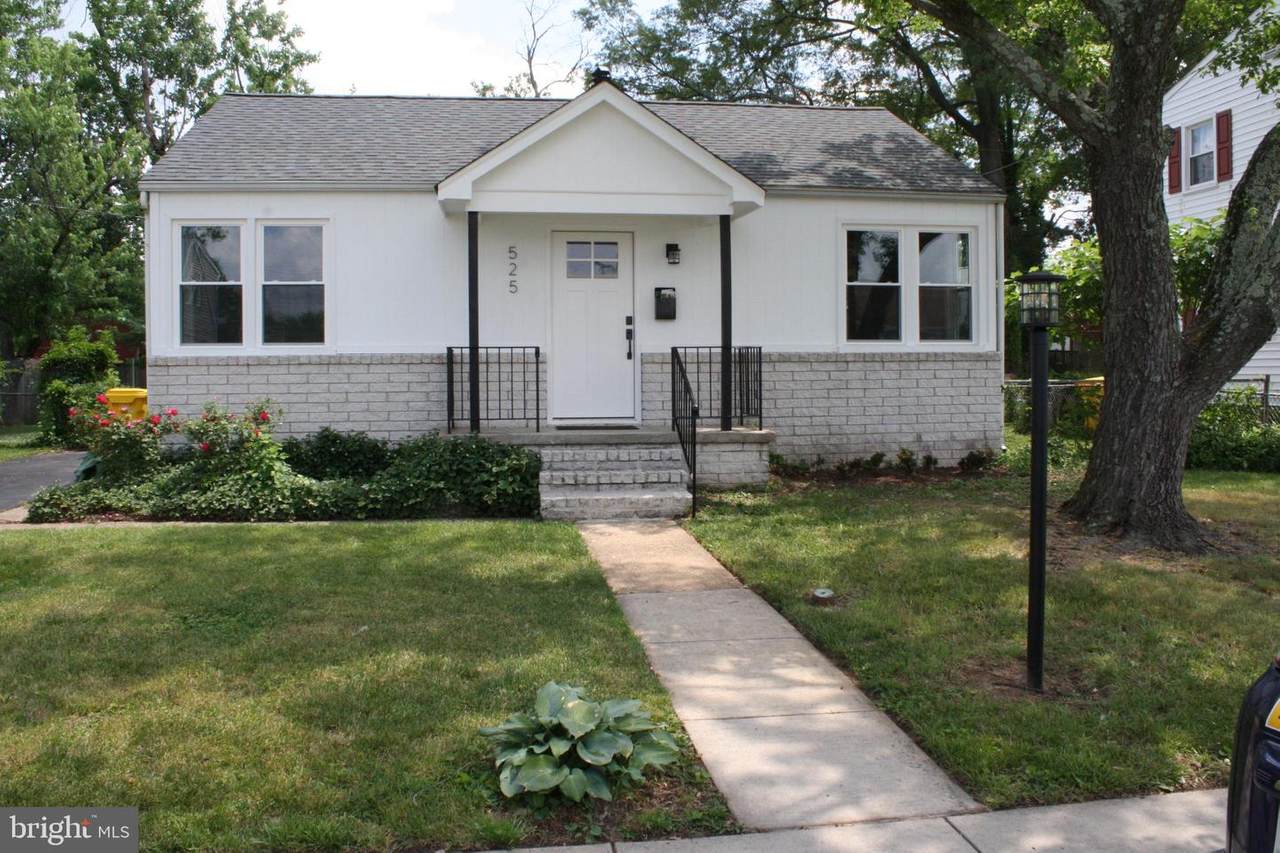 525 Munroe Circle - Photo 1