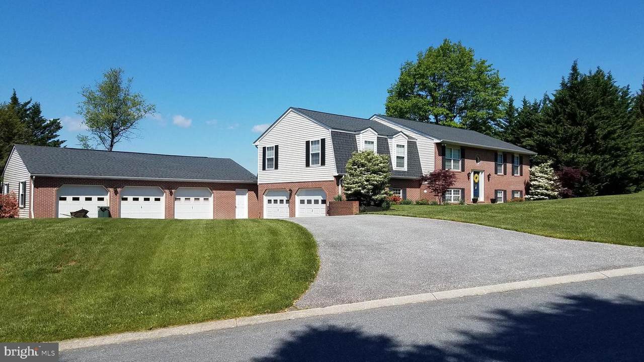 224 Bertie Avenue - Photo 1