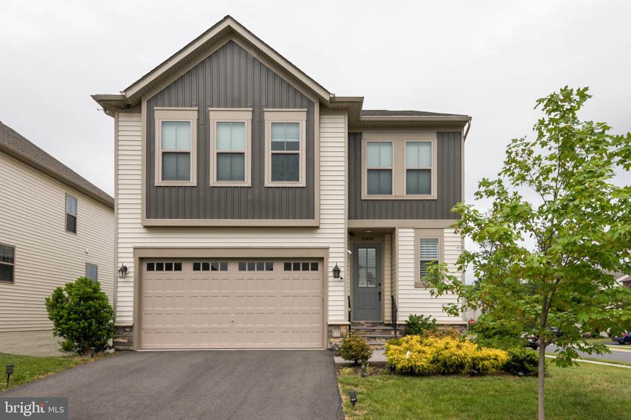 42448 Leeds Field Drive - Photo 1
