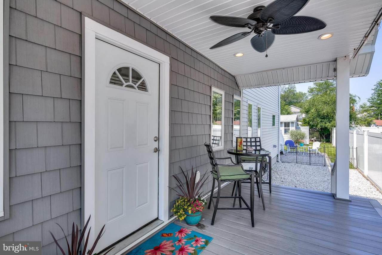 614 Irvin Avenue - Photo 1