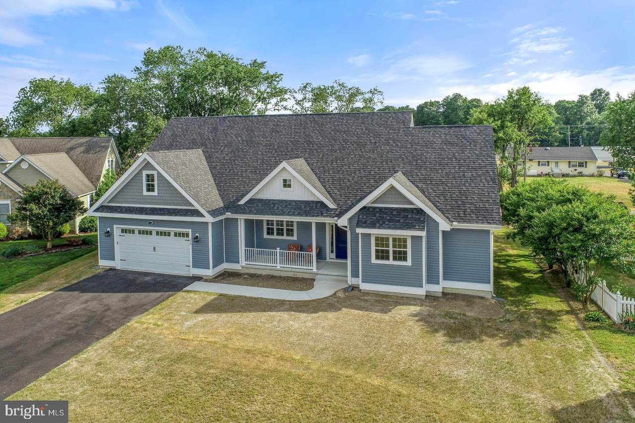 308 Country Place - Photo 1