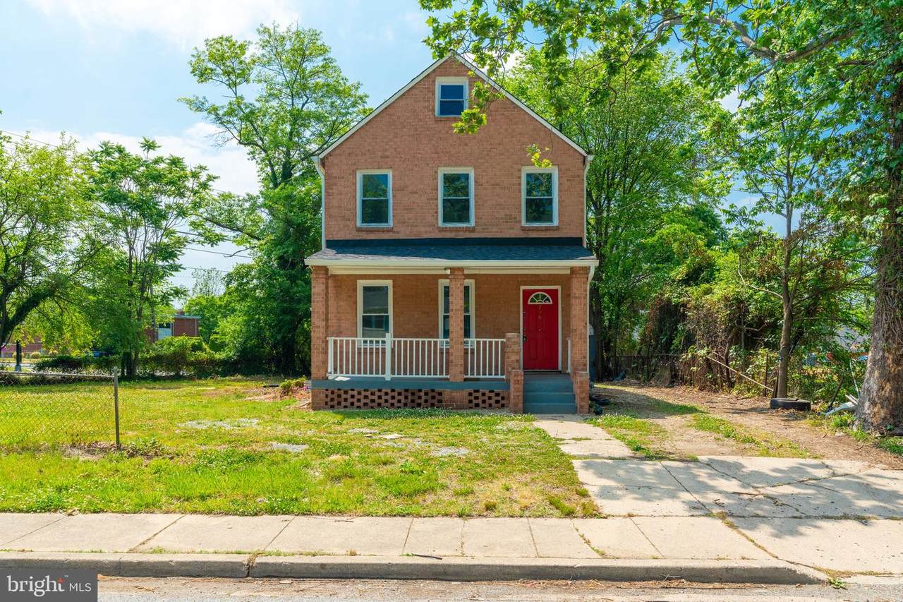 706 58TH Avenue - Photo 1