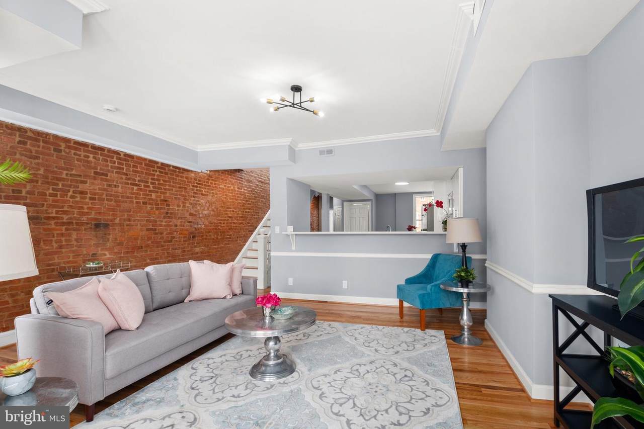 615 Florida Avenue - Photo 1
