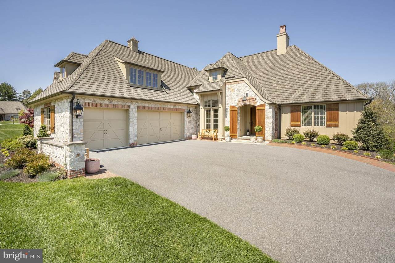 405 Mosie Way - Photo 1