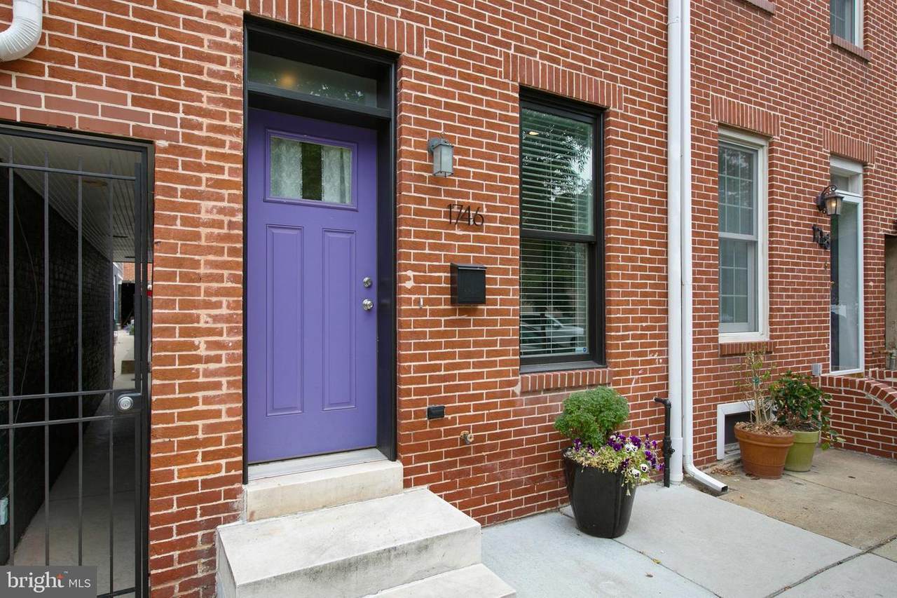1746 Bank Street - Photo 1